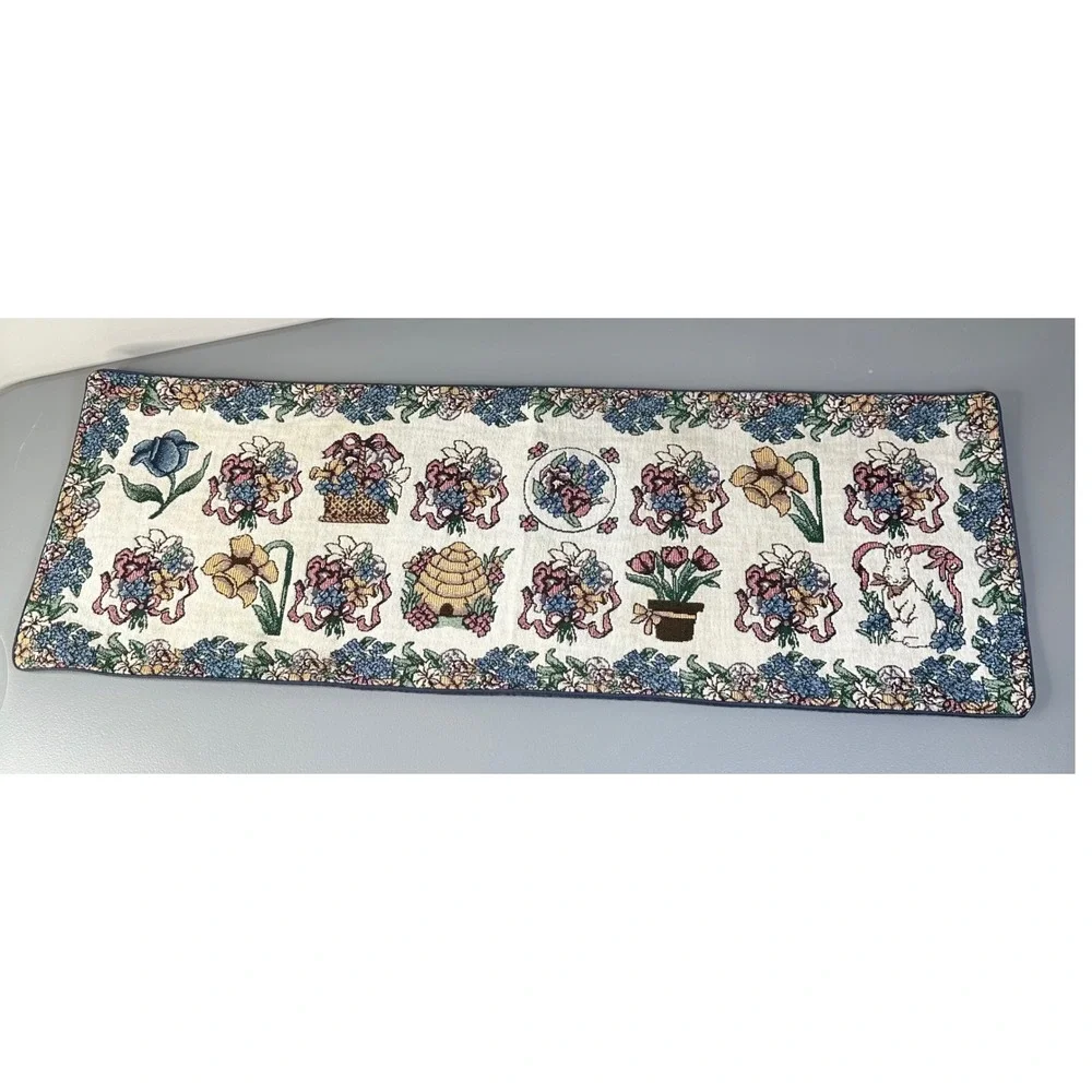 Spring Floral Table Runner‎ Woven Tapestry Bee Rabbit Daffodil Decor
